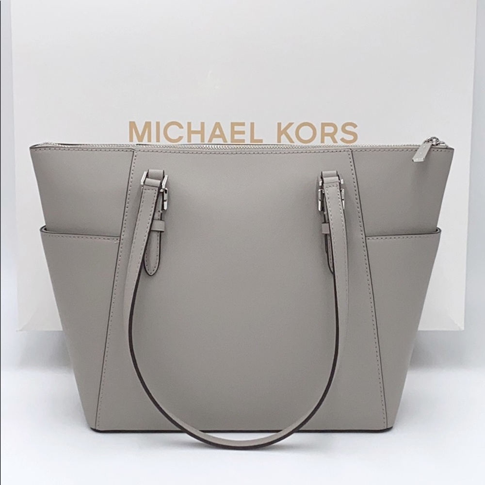 MICHAEL KORS CHARLOTTE LARGE TZ TOTE PEARL GREY - Picture 3 of 16